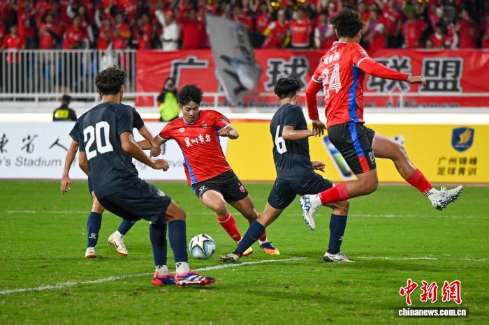 2026年省港杯超级足球邀请赛在广州开赛，吴川青