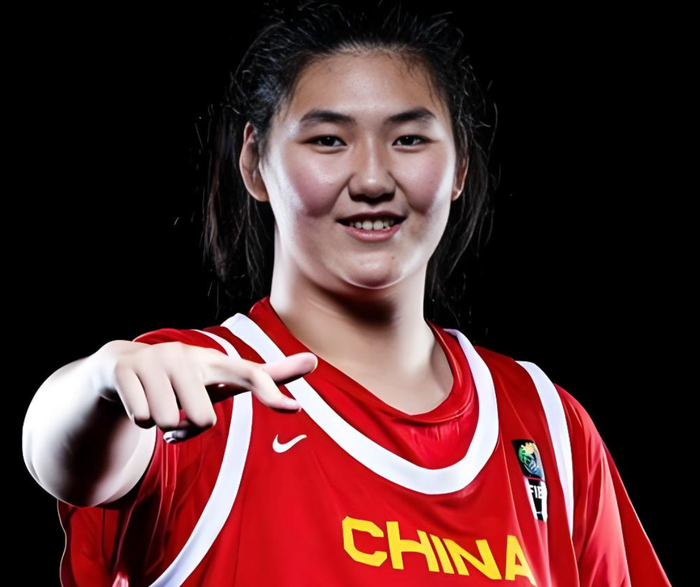 张子宇20+11惊艳首秀，中国女篮惨败比利时