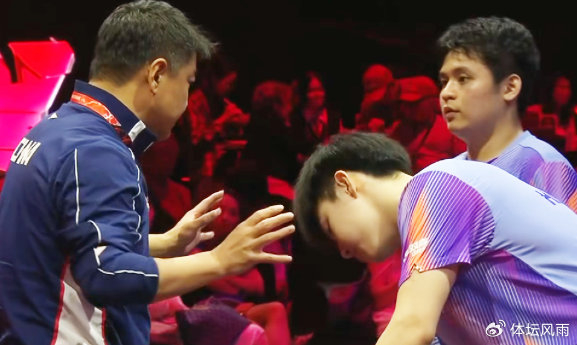 林诗栋黄友政逆转新加坡组合晋级八强