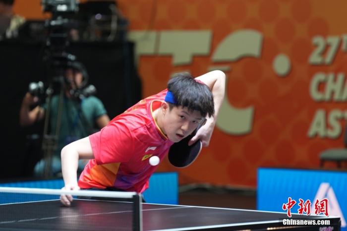 王楚钦排名榜首却陷低谷，业内人士呼吁给予时