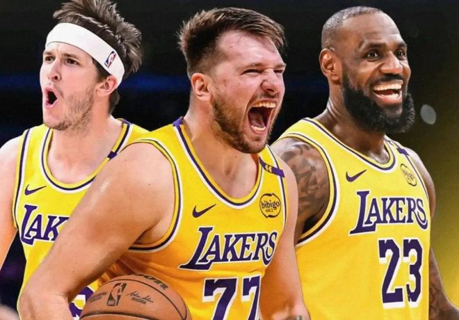 雷霆大胜湖人暴露阵容短板 詹姆斯难救球队惨败